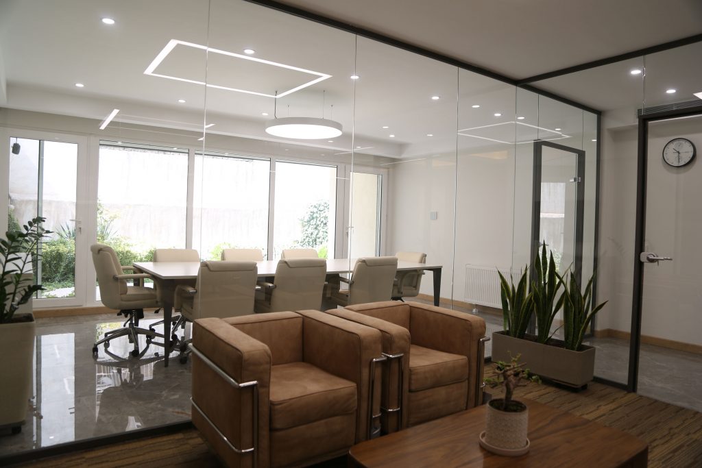 نور خطی دفتر اداری پرلیت