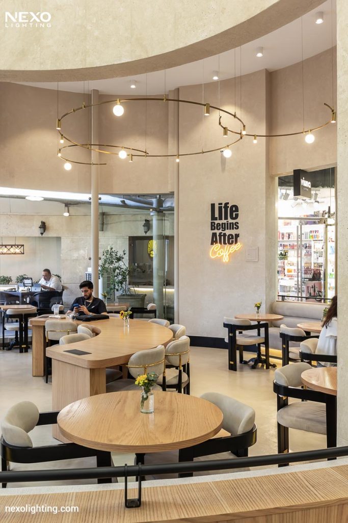 lighting at Viuna Café