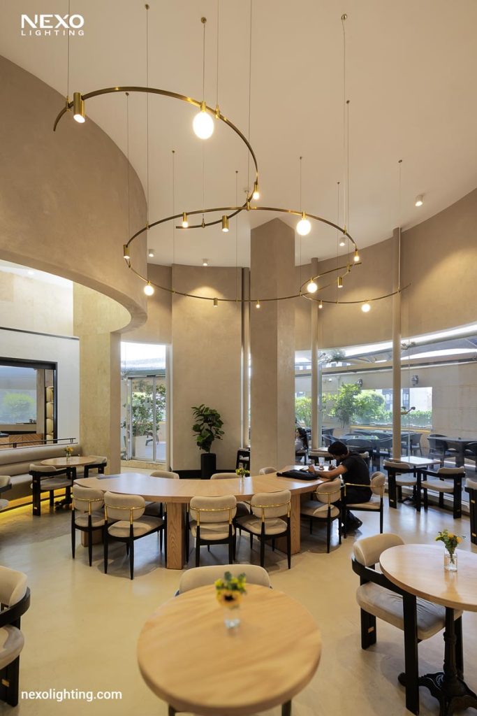 lighting at Viuna Café
